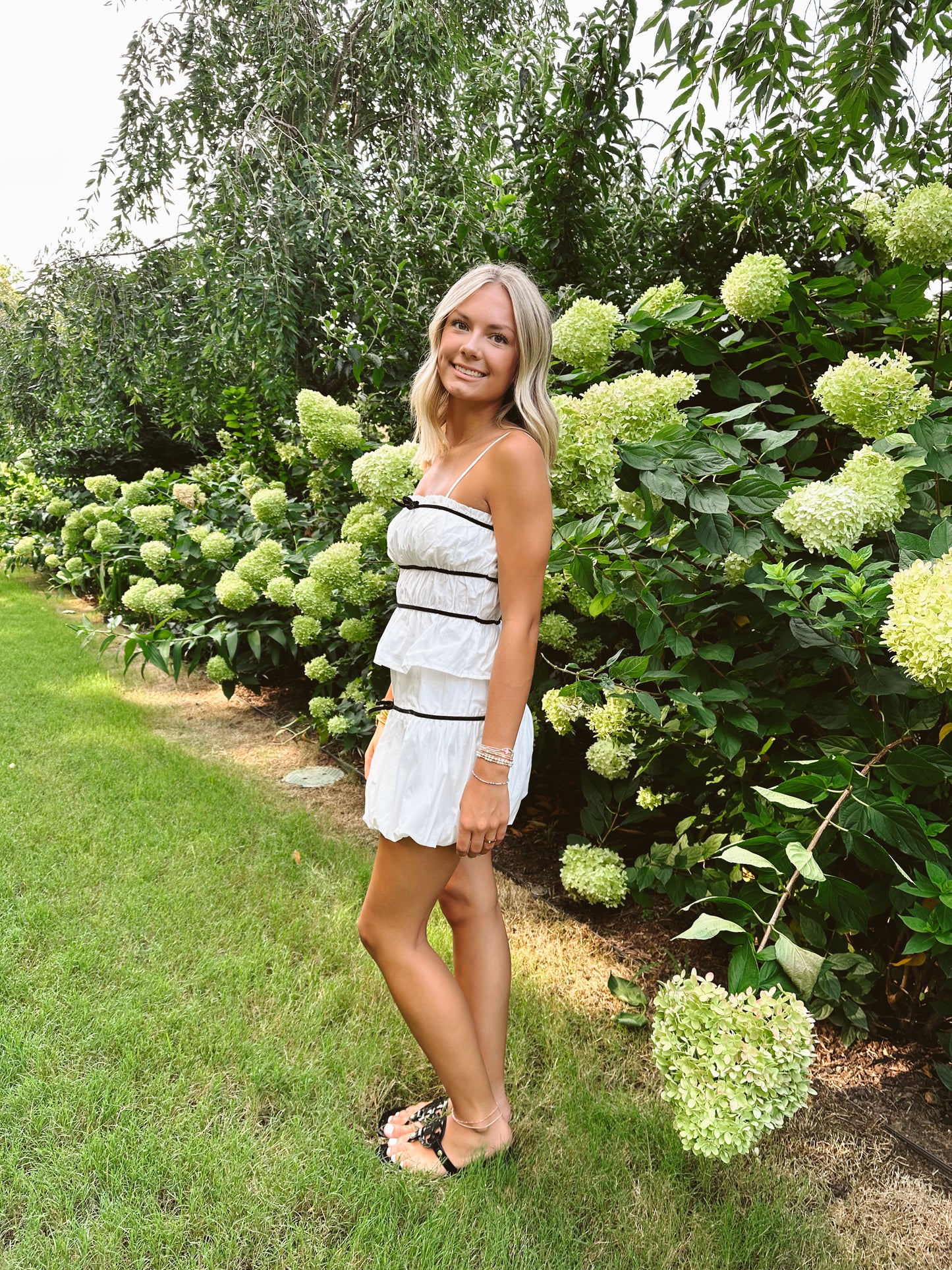 The Dreamy Set - In White