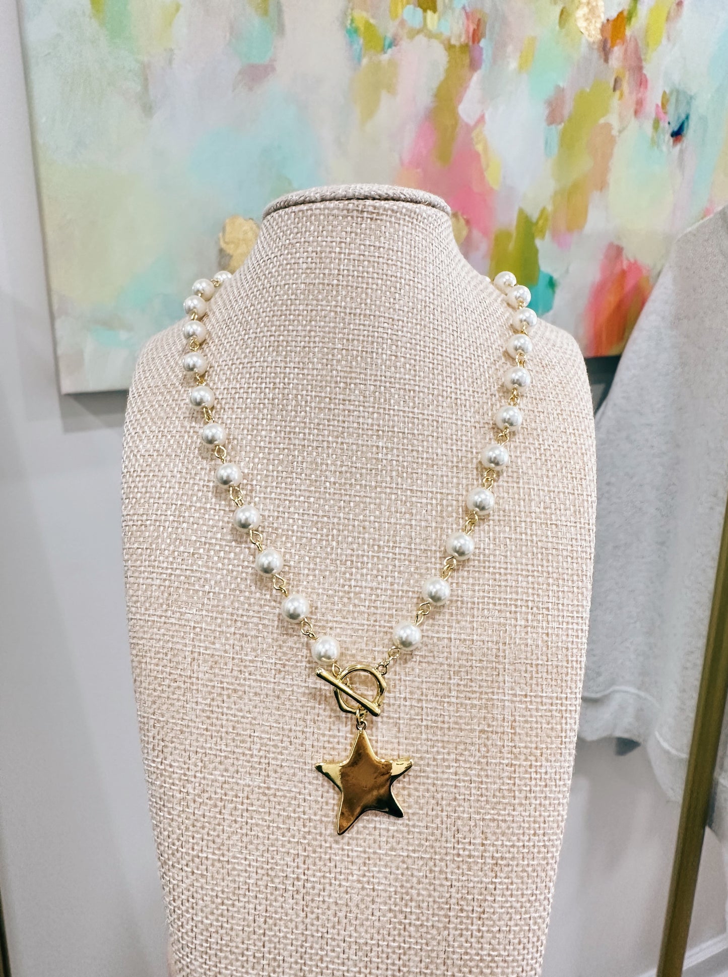 Glowing Pearl Necklace