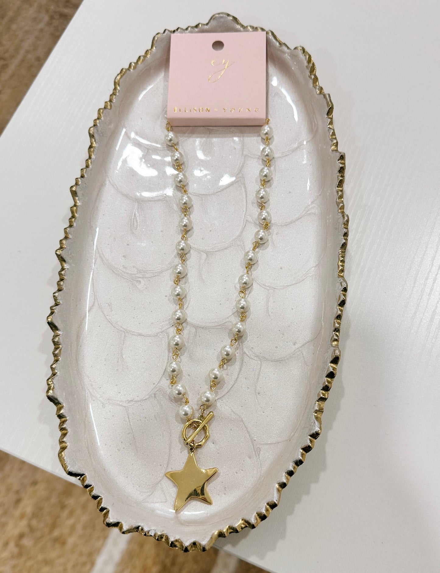 Glowing Pearl Necklace